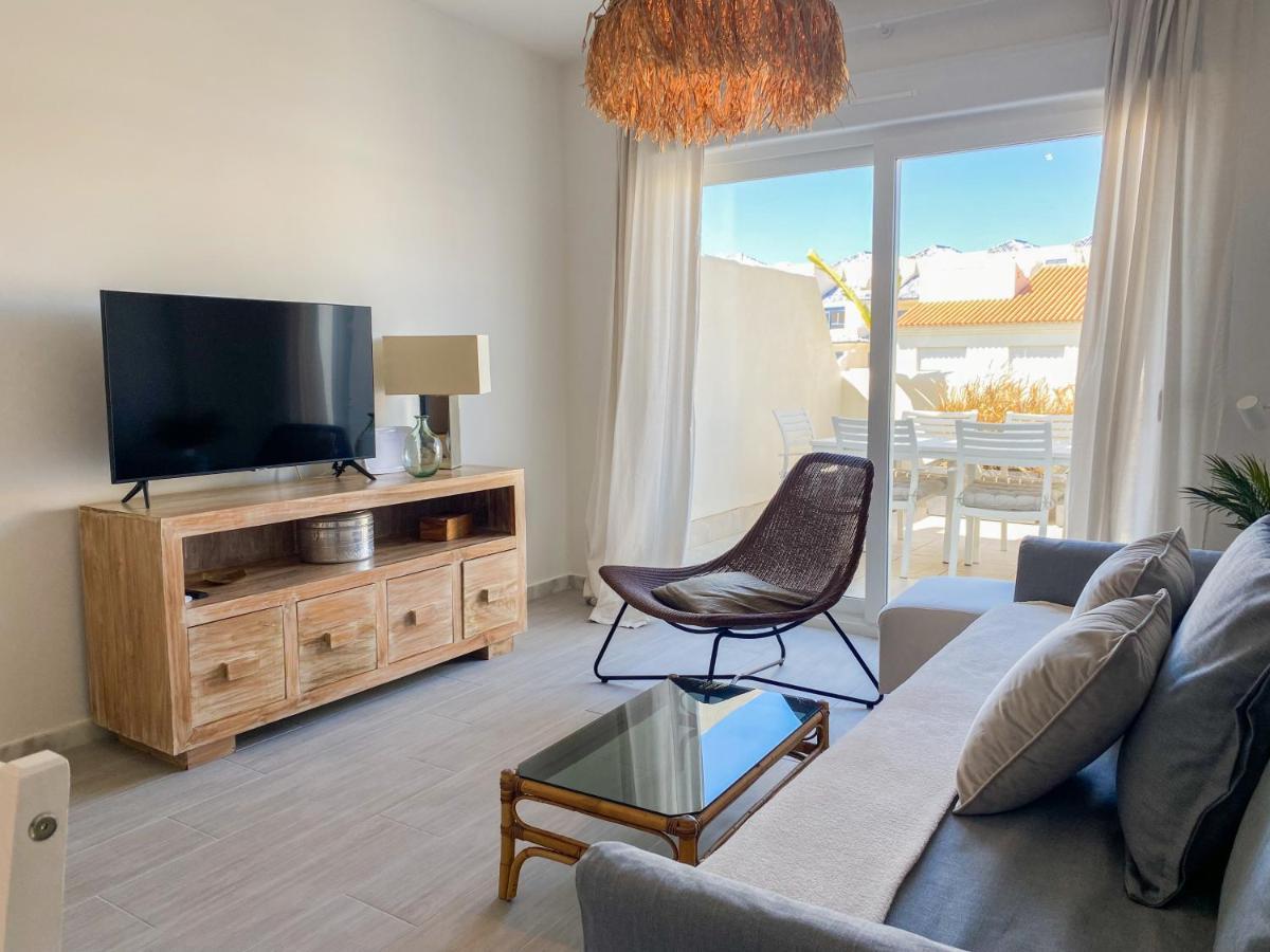 Tarifa Cozy House - Pool - Parking - Family Apartment ภายนอก รูปภาพ