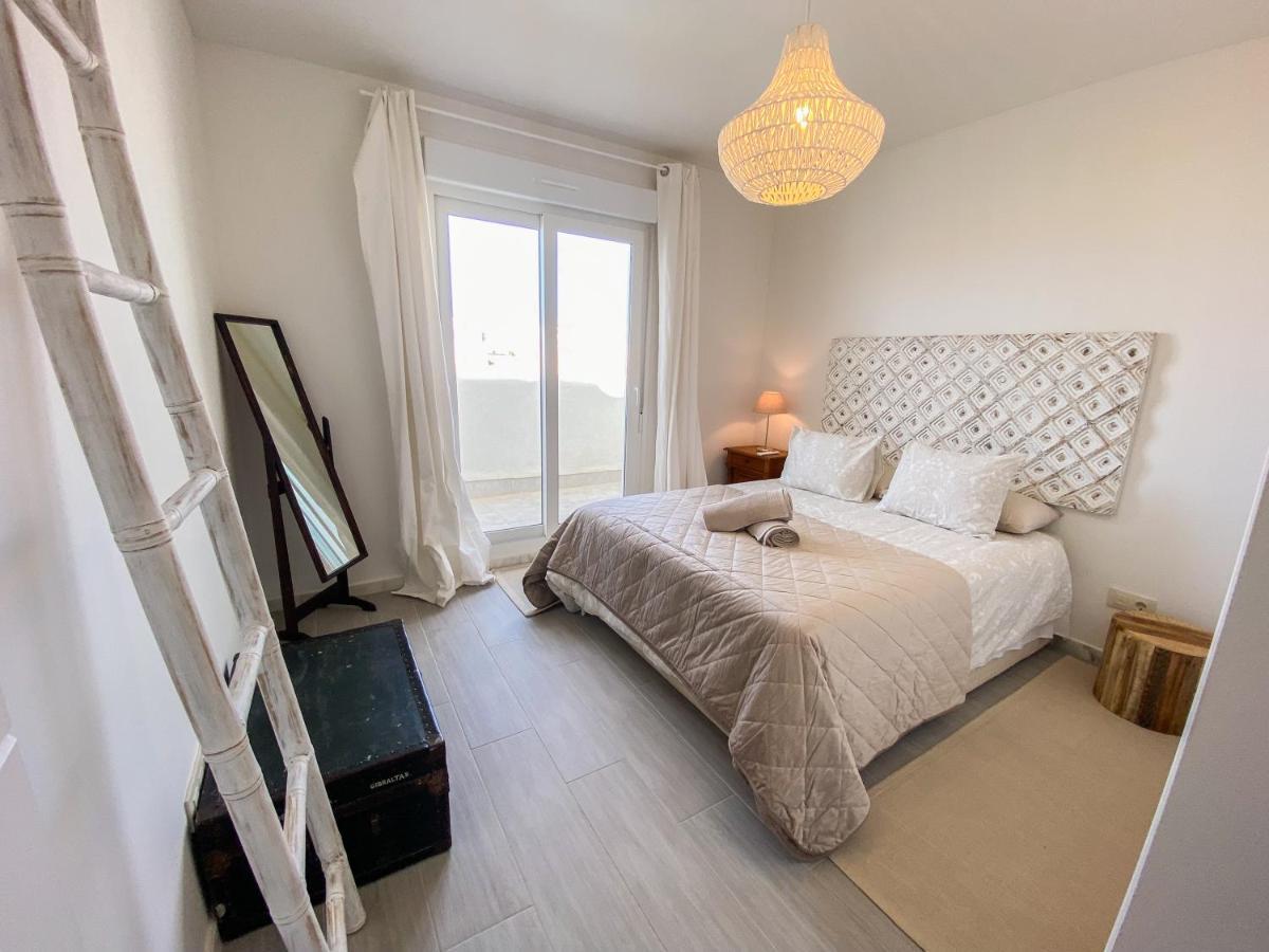 Tarifa Cozy House - Pool - Parking - Family Apartment ภายนอก รูปภาพ
