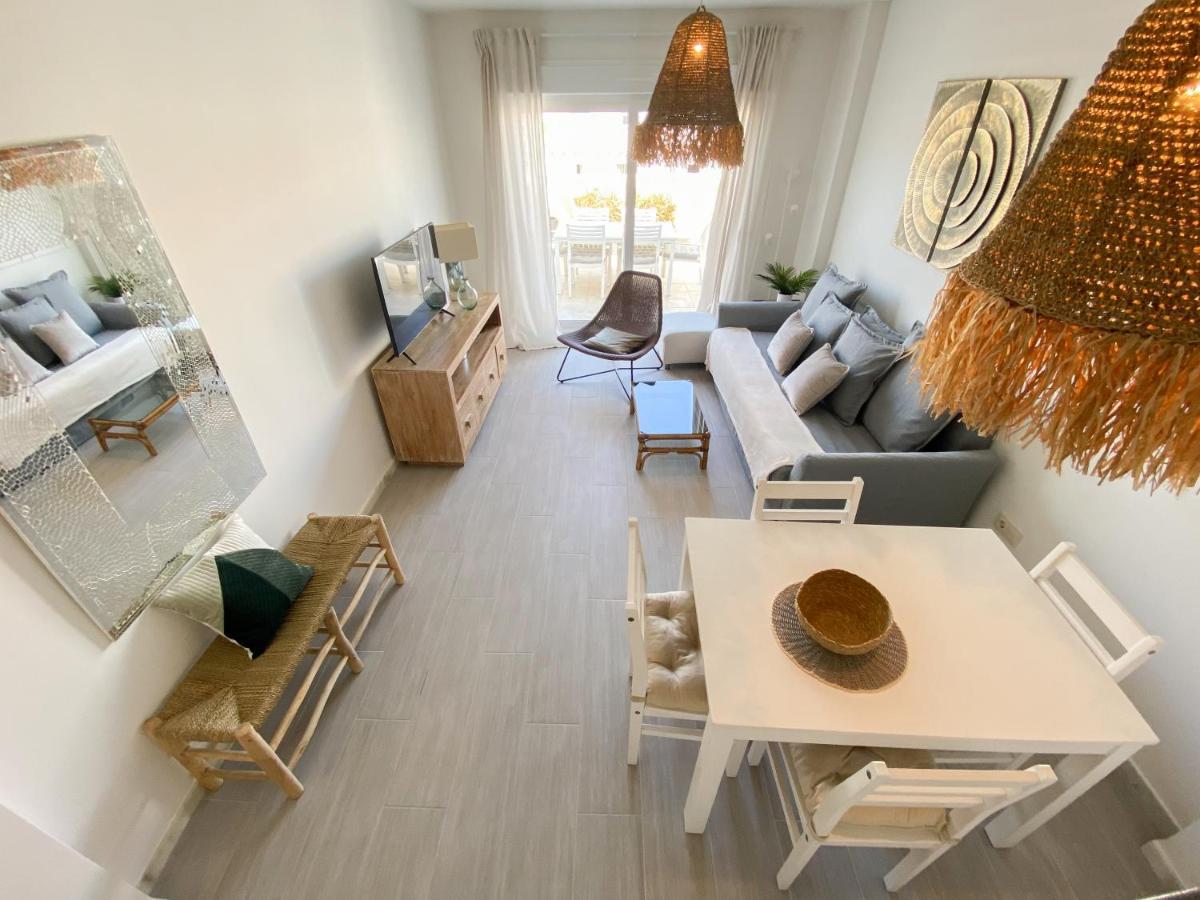 Tarifa Cozy House - Pool - Parking - Family Apartment ภายนอก รูปภาพ